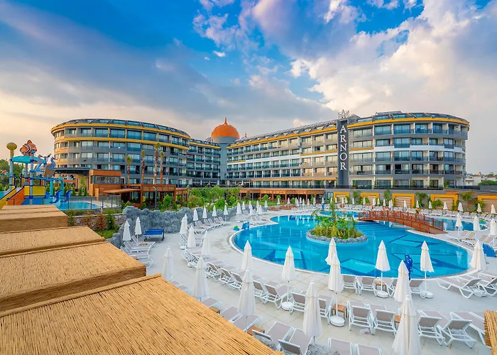 Arnor De Luxe Hotel & Spa Sidé